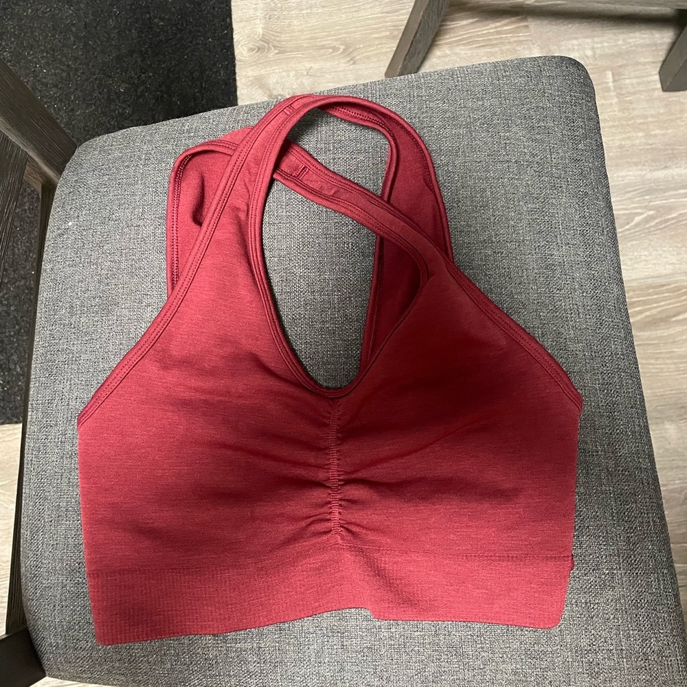 Amplify seamless sports bra